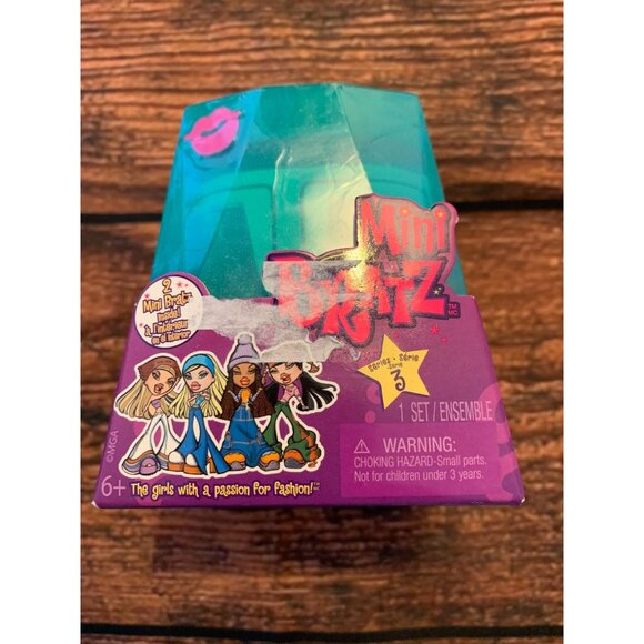 Mini Bratz Series 3 Mystery Doll Set For Ages 6+ Collectible Toy - Picture 1 of 5